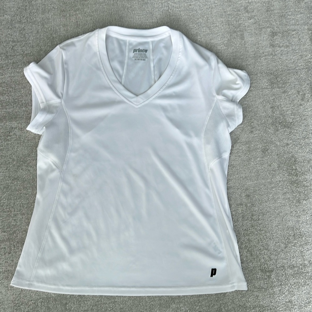 Prince tennis top with cap sleeves and mesh insert
